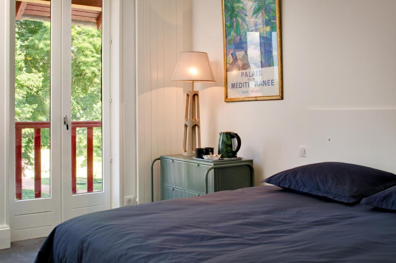 Le Monde De Charlie Hotel Bellerive sur Allier Bagian luar foto