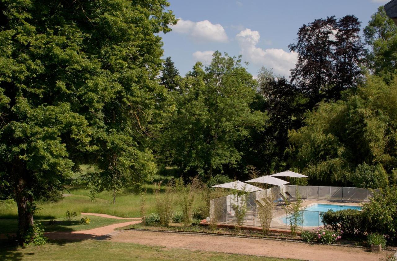 Le Monde De Charlie Hotel Bellerive sur Allier Bagian luar foto