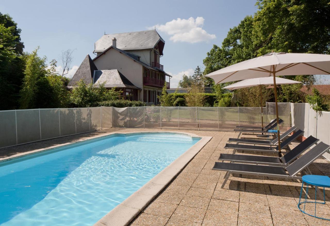 Le Monde De Charlie Hotel Bellerive sur Allier Bagian luar foto