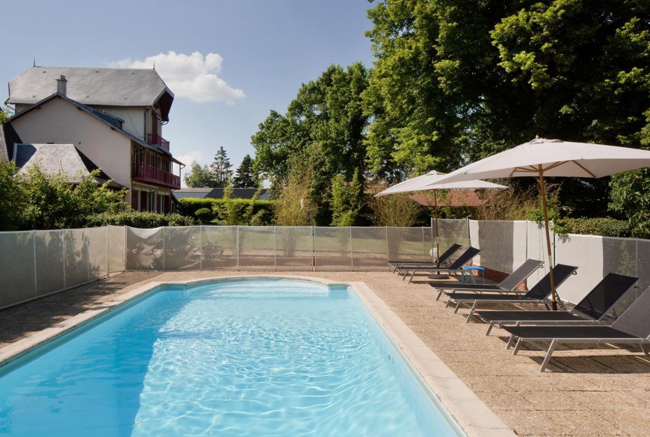 Le Monde De Charlie Hotel Bellerive sur Allier Bagian luar foto