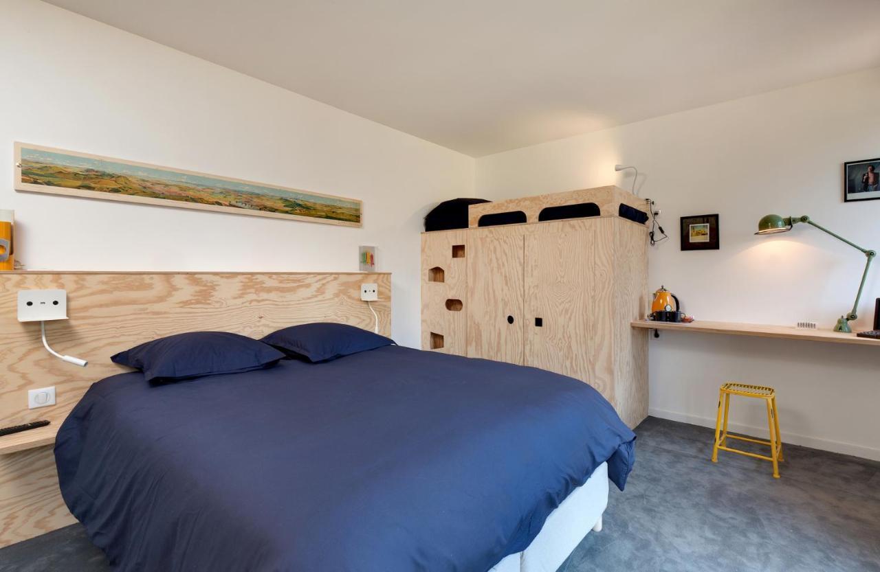 Le Monde De Charlie Hotel Bellerive sur Allier Bagian luar foto