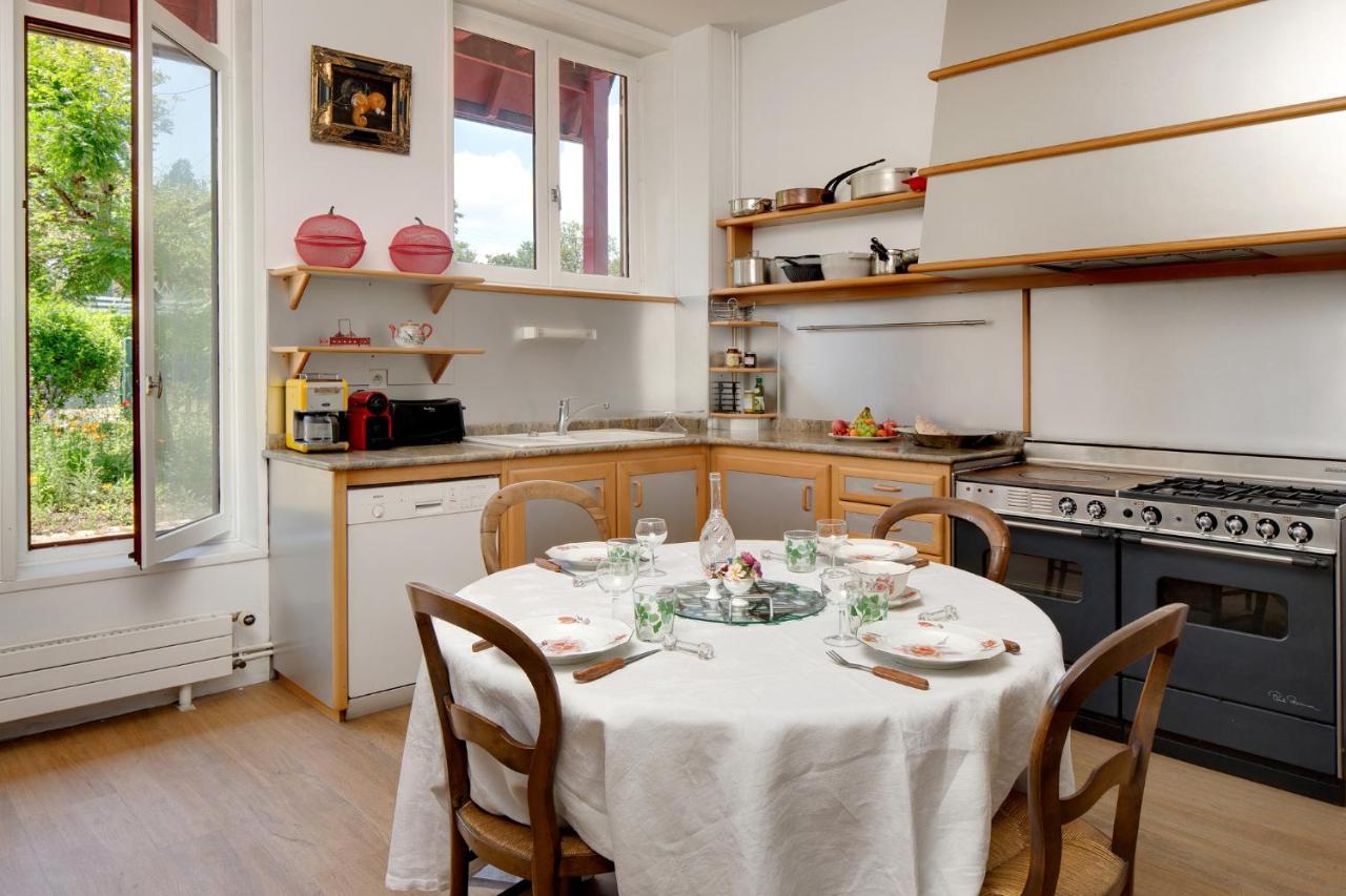 Le Monde De Charlie Hotel Bellerive sur Allier Bagian luar foto