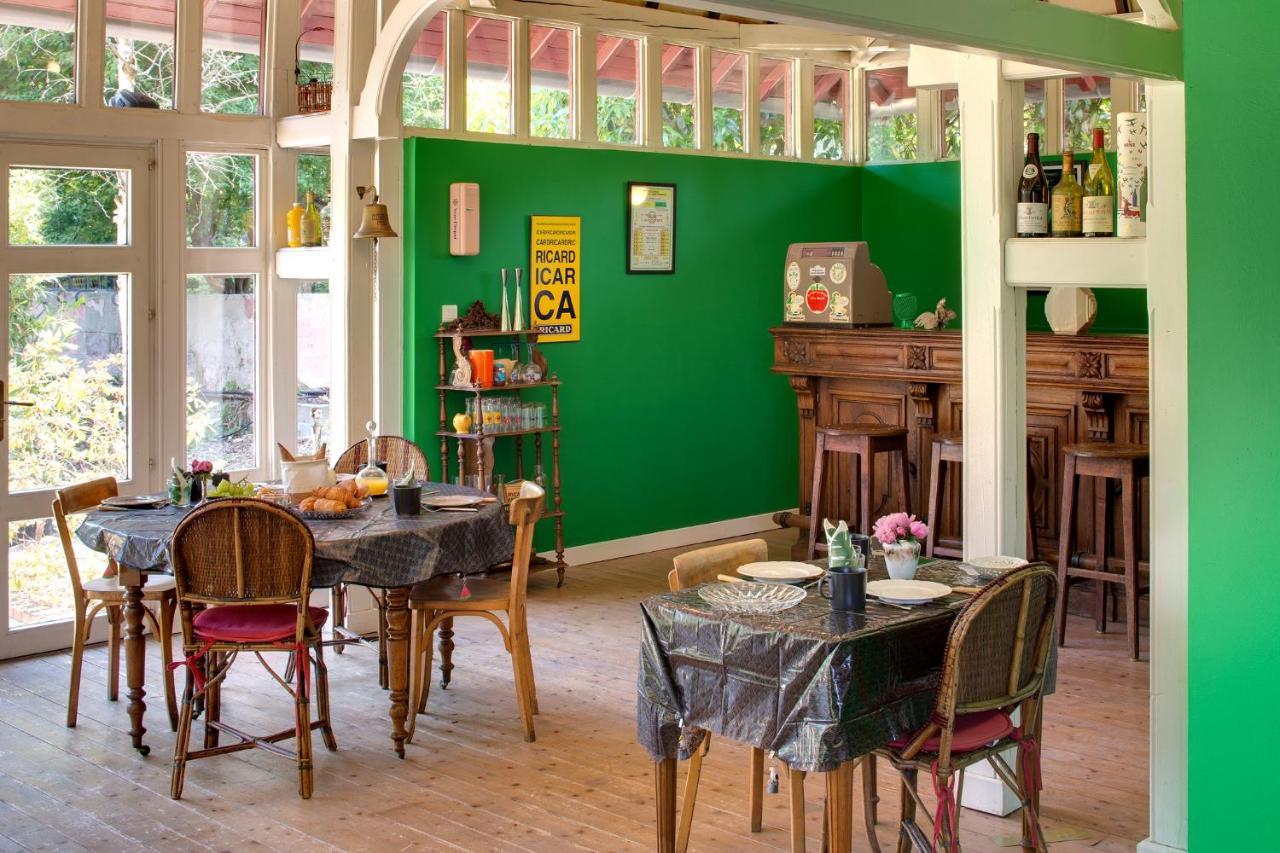 Le Monde De Charlie Hotel Bellerive sur Allier Bagian luar foto