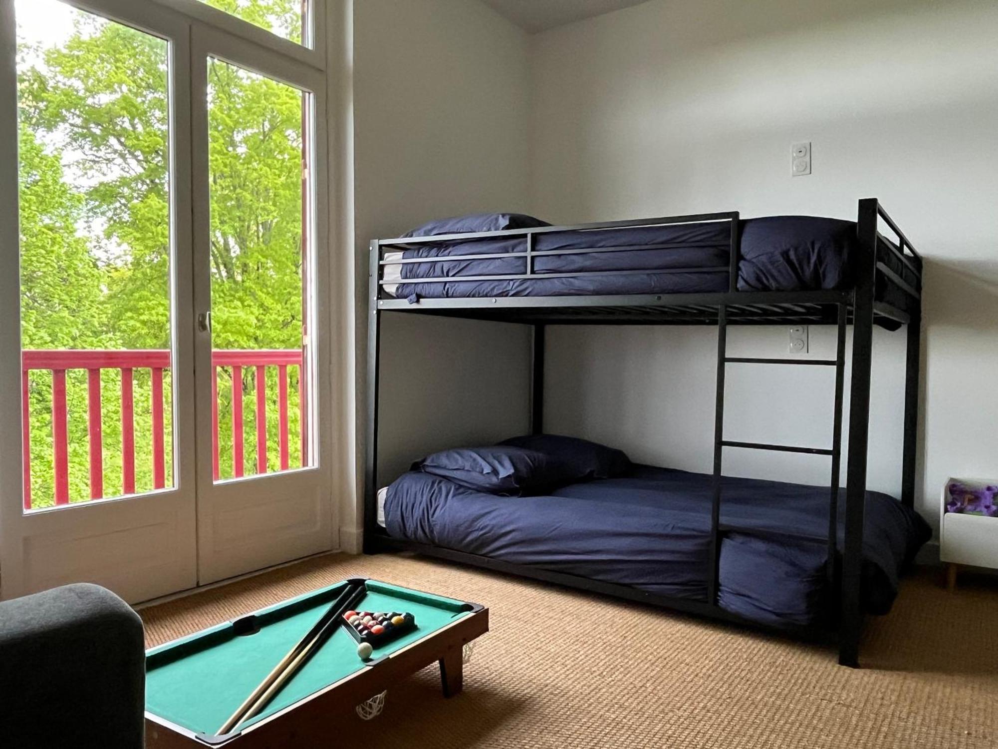 Le Monde De Charlie Hotel Bellerive sur Allier Bagian luar foto